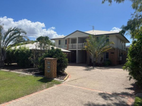 1-8 Indigo Avenue - Rainbow Beach Walk to beach